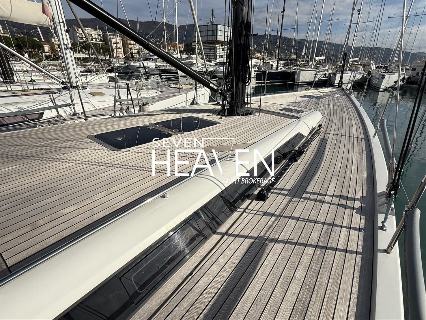 Mistral Gagnant 12